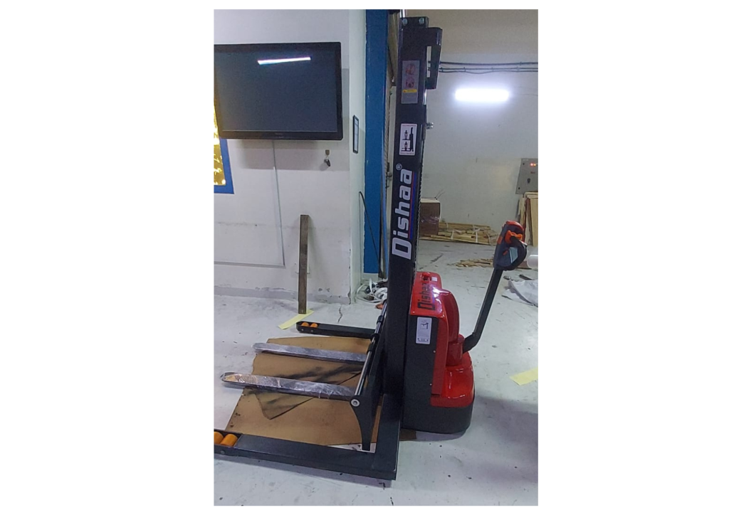 Delivered Stacker in AbuDhabi Deliverd Stacker Abudhabi 1024x724